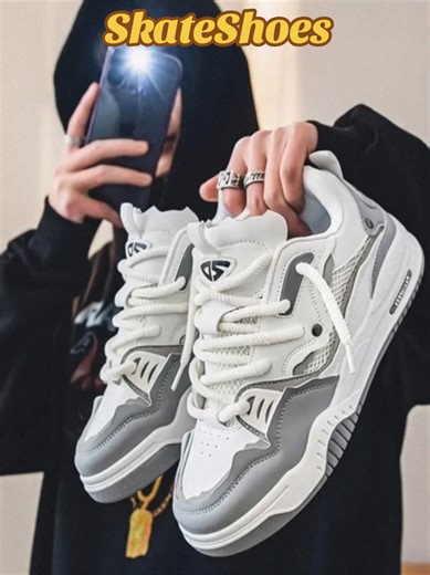 Scarpa con skate con decorazioni distinte in mesh @tutto moda & musica top ventilato, resistenti urti – perfette da skate a street Milano. Versatilità pro: mood moderno, acquista ora e scala il tuo stile! 👟✨ In vari colori #SkateShoes #SneakersTraspiranti #TikTokShopItalia #StreetwearMilano