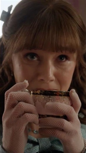 There’s just something s splendid about Miss Eloise Bridgerton