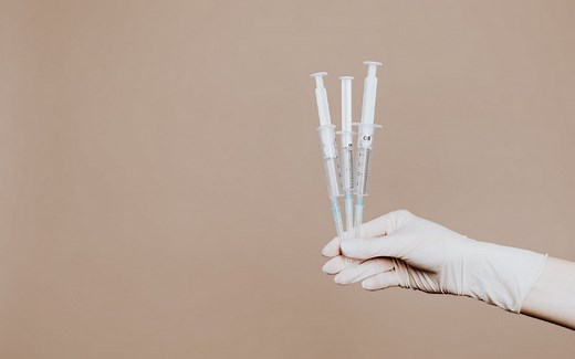 Track Mark Causes, Signs, and Treatment Options | Addiction Blog