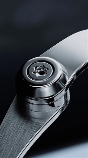 Ray-Ban on Instagram: "Designed for life in motion. Innovation Lab presents CTX, a cutting-edge copper-titanium alloy."