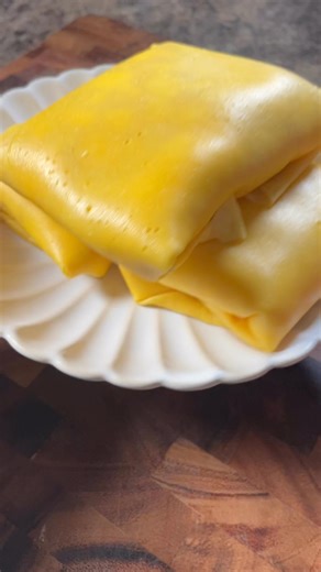 Mango pancakes! | GroovyFoodiess