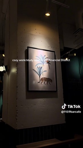 Cozy Work-Study Spot in Toronto's Financial District