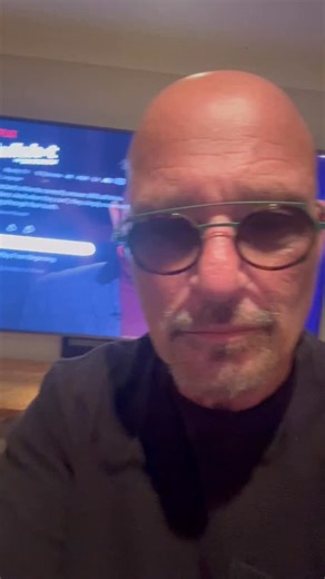 #thanks @netflix #bullshit #game | Howie Mandel