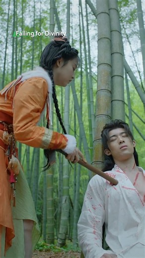 رجل العضلات المصاب أصبح مفاجأتها اليوم 🤭💪 شاهدوا دراما Falling for Divinity💘 على منصات وتطبيق iQIYI #fallingfordivinity #iqiyi #zhangchuhan #hubowen #costumedrama #cdrama #不念 #张楚寒 #胡博文 | iQIYI Arabic