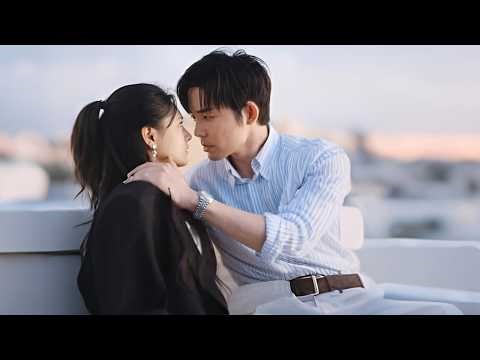 مليونير واقع في عشق بنوتة وحيدة عنيدة فبيقرب منها وبيتجوزها وبيهتم بيها عشان يملك قلبها وفعلا تعشقه!