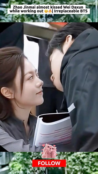 Zhao Jinmai doing sit ups but almost kissed Wei Daxun 😳😂 | Irreplaceable BTS #zhaojinmai #weidaxun