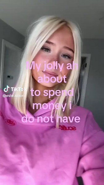 EVIE 🐆 (@evie.sztor)’s video of jolly