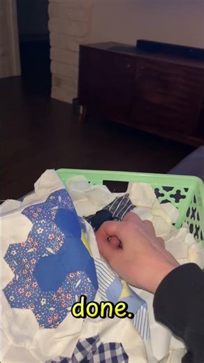 Hexagon quilt! #quilting #beginnersewing #fypシ