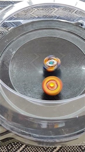 Geist fafnir vs Choz spriggen||Turbo battle #beyblade #beybladeburst