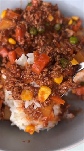 45K views · 683 reactions | This tender mince, cooked with colourful crisp vegetables, is the ideal warm and hearty winter dinner. Recipe at link in bio or Google “Taste Delicious and simple savoury mince recipe”. #mince #mincemeat #mincerecipes #savouryfood #dinnerideas | Taste.com.au | Facebook