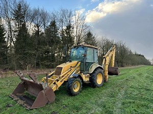 New Holland NH 95-4PS Rendegraver / Backhoe