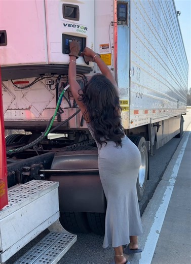Turning On My Reefer Trailer