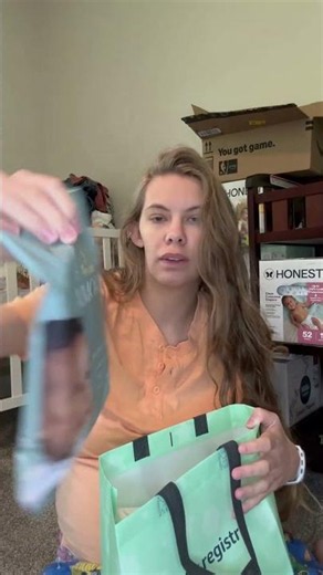 Amazon Baby Registry Free Gift Unboxing 🤰🏼🍼