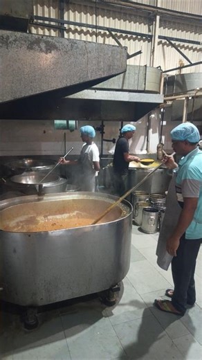 How to make aloo mutter recipe #aloomatar#shorts#viral #videos #trending #foods#MyKitchenibadul77 