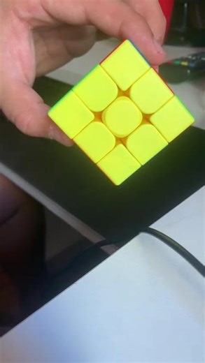 Arme una cara del cubo rubick