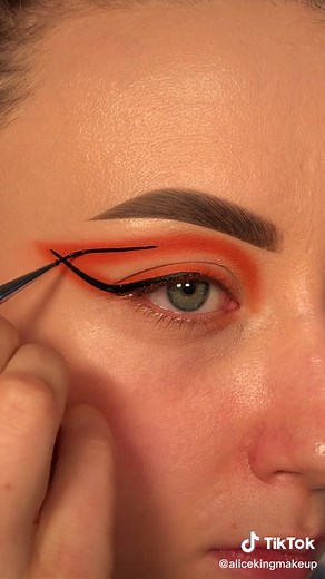 Alice's Delish Nude Makeup Tutorial for Autumn and Halloween