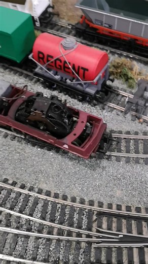 Here we have another repaired loco fixed and running, only here @The Railway conductor | The Railway Conductor | Facebook