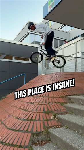 Found this Crazy spot, got 2 Clips done before the sun gone down🙏 #bmx #bmxstreet #goride