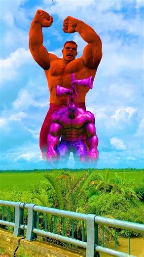 Red hulk attacks siren head hulk