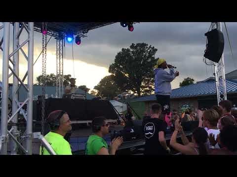 KB - Church Clap (Live)