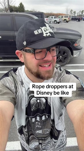 Send this to the friend or family member who accepts no excuses for theme park tardiness 😂😂😂 #disneyshirts #disneytok #disneystyle #disneyparks #disneyadult