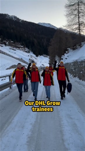 What happens when DHL talent, hot tea and a robotic dog show up in Davos? ❄️🤖☕ Come along as our colleague Ann-Kathrin shows how we mixed logistics, tech and a lot of teamwork at the World Economic Forum. Follow for more behind the scenes! 🎥 | DHL
