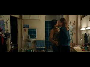À Mon Seul Désir (2022) - Aurore & Mia | Kissing Scene