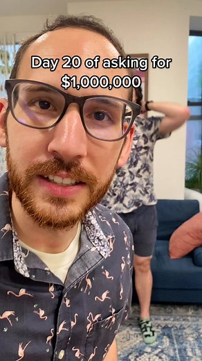 $1M is 0.00290% of Stephen Schwarzman’s net worth #fyp #blackstone #towel #whip #ow #nopainnogain #billionaire #amilliondollars #privateequity