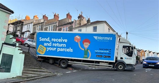 Delivery lorry gets stuck on Bristol's steepest street