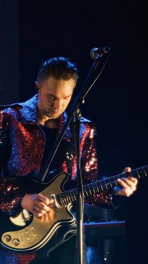 Brian May’s legendary solo! Queen – “These Are the Days of Our Lives” Live by One Vision #queen