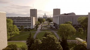 L’Université Laval, c’est aussi un campus numérique qui compte plus de 400 employés en TI et 900 cours en ligne. Joignez-vous à nous pour imaginer l’université de demain. Plusieurs postes stimulants en TI sont ouverts: www.rh.ulaval.ca/emplois-personnel-professionnel | Université Laval