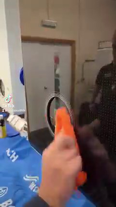 How To Clean A Worcester Bosch Boiler VIVA Training | Allen Hart