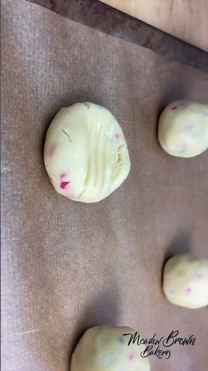 Simple fork biscuits recipe: Baking with kids : Easy fork biscuits reipe : 3 ingredients biscuits