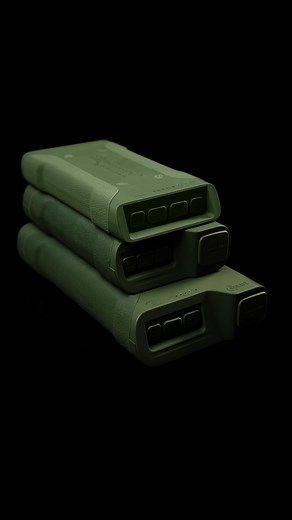 With the nights getting longer, darker, and colder, you’re going to need your power and lights for longer whilst out on the bank. Our Vault C-Smart Power Packs are here to make sure you’re never without power ⚡️ With the Vault C-Smarts, you can charge your bivvy light, head torch, phone and camera batteries all at once 💪 | RidgeMonkey