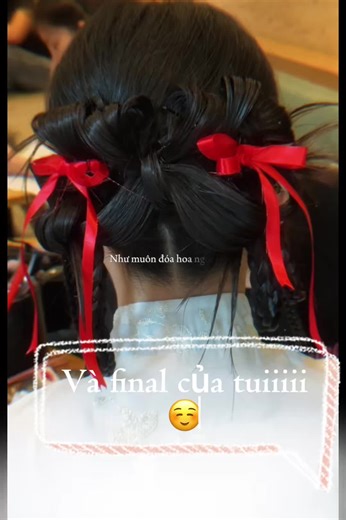 Thêm kiểu tóc xênh cho nàng diện Áo Dài Makeup: @thuhang Hair: @hongluyen #hair #hairstyle #aodaitet #makeup #xuhuong
