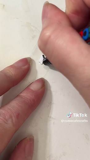 Handmade Resin Shaker Keychain Tutorial | Frutiger Aero Core