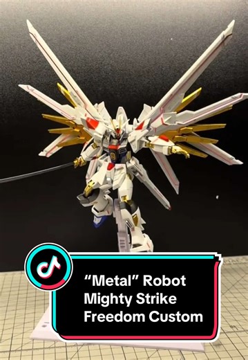 Mighty Strike Freedom Custom: A Metal Robot Review