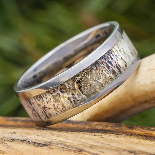 Deer antler wedding ring for him | Honestweddingadvice.com