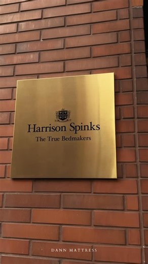 Harrison spinks | 春季揭幕 · 倒數計時 座落於仁愛巷弄之間 一處專為睡眠而生的靜謐藝廊 經典床款與臻品匠作手工床齊聚 層層結構，只為回應身體最真實的需求 多種躺感，一次體驗 從放鬆到深眠，給予全然而細膩的睡眠呵護 充個墊 台北仁愛旗艦店 Mon-Sun 11am-8pm 台北市大安區仁愛路四段310-3號 | 充個墊 Dann mattress