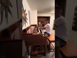 1963 Hammond B3, Organ Oh Happy Day. October 31, 2023
