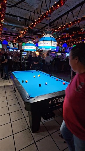 Cindy Lou Smith had the 10 Ball Break tonight. (We don't own the rights to any music playing in the background) | Sarasota Pool League