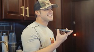 Tried to surprise my 200K Instagram follower with a thank you call... got her voicemail. HA! Thanks for being a fan, Kelly from Houston! | Easton Corbin