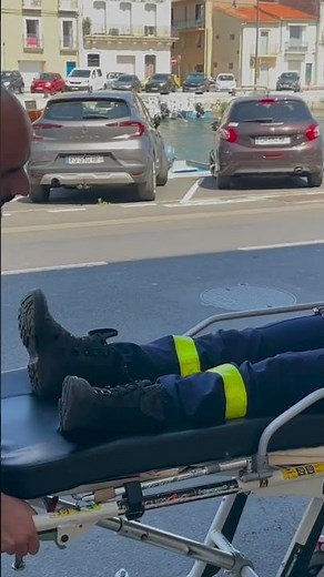 How to load a stretcher into an ambulance: The technique explained #jobs #ambulance #paramedic