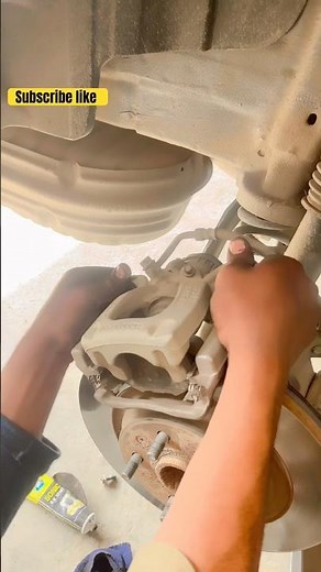 How to Remove Rear Wheel Brake Disc Fast | Brake Jam? Hidden Trick Every Mechanic Uses #ytshorts