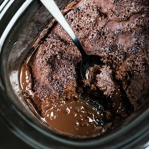 How to Make a Slow Cooker Chocolate Lava Cake