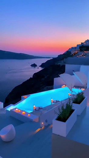 Experience the Dream: Luxury Hotel in Santorini with Private Pool
