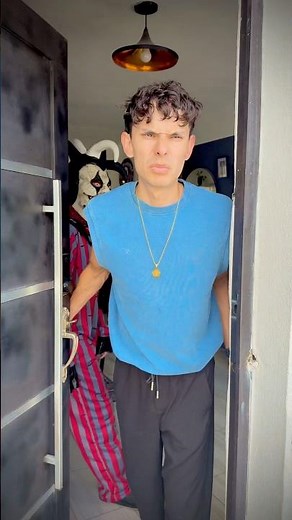 Comment a 🤡 if you are afraid of clowns