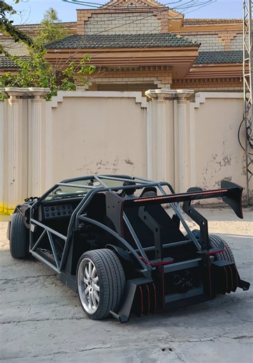 Gul Rang Exo Car Review