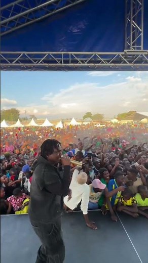 Mbosso Performing #Pawa live along side Jessica Magufuli and Hon. Msanja Kungu Kadogosa in Bariadi.