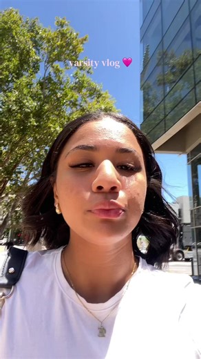 Discovering Varsity Life: A Vlog Journey
